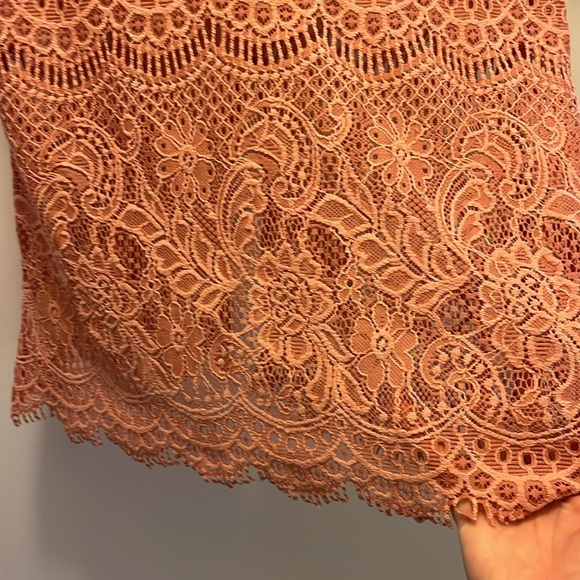 Maurices Coral Lace short sleeve Blouse size large - Picture 4 of 9